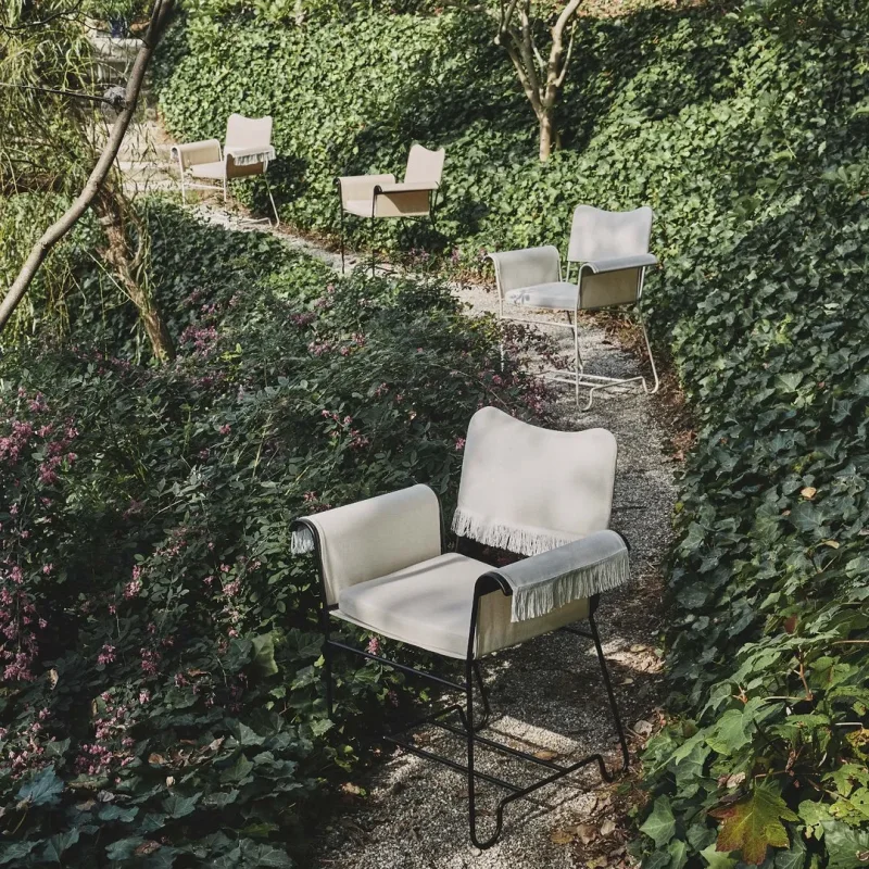 Tropique dining – Gubi.dk at Mesmetric