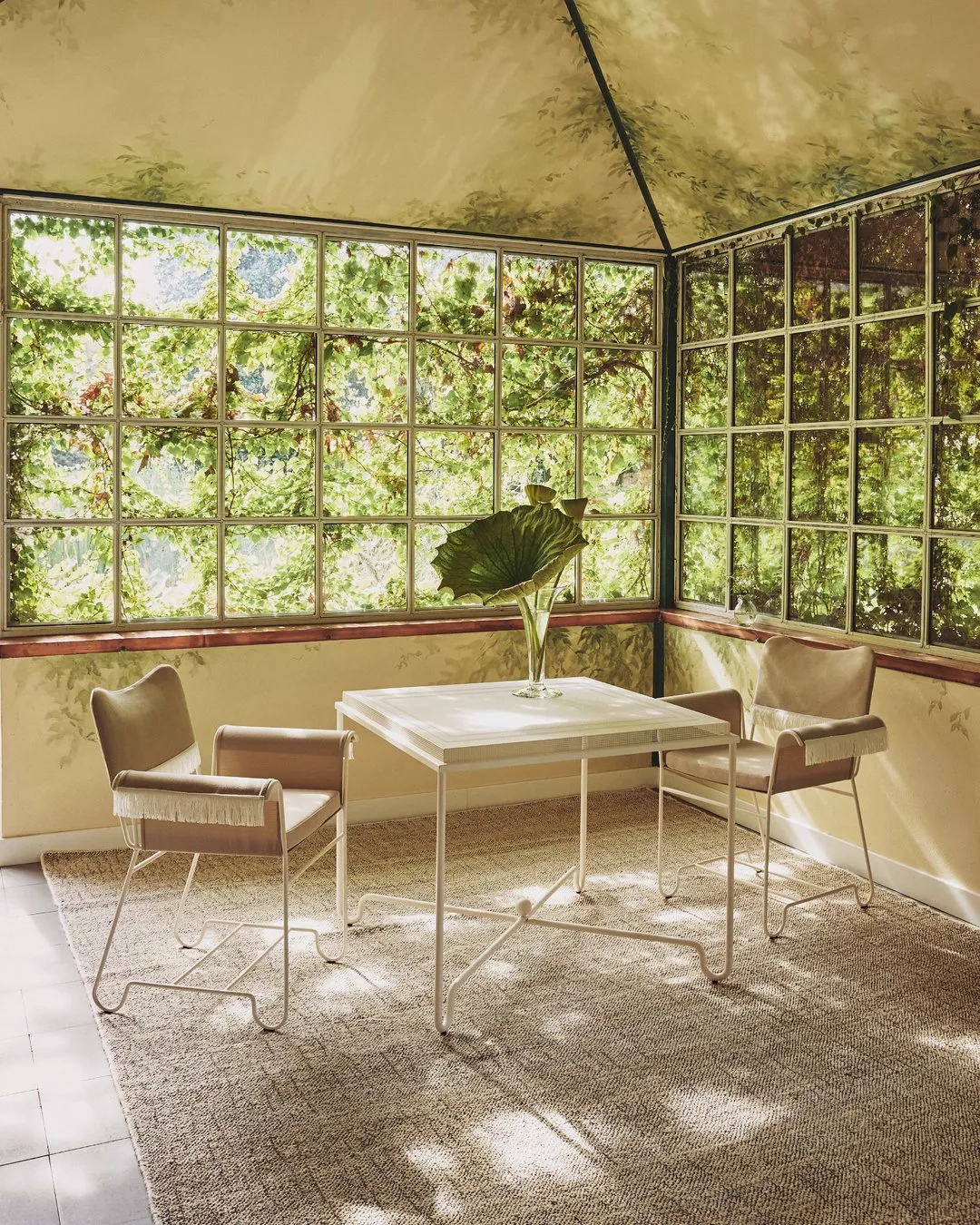 Tropique dining – Gubi.dk at Mesmetric
