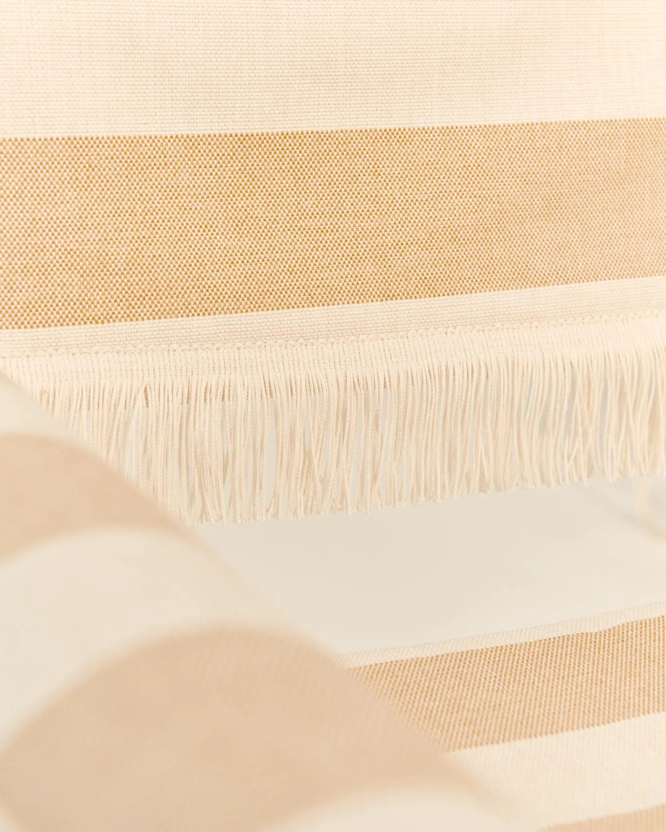 Tropique dining – Gubi.dk at Mesmetric