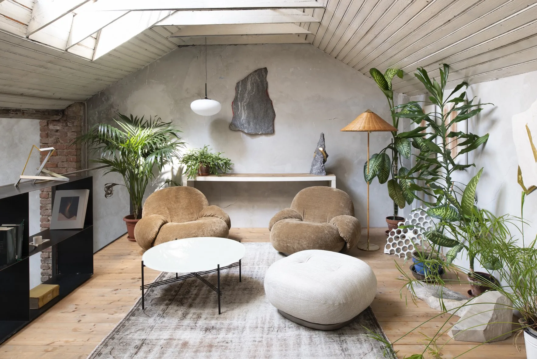 Ts coffee table round - Gubi.dk w Mesmetric