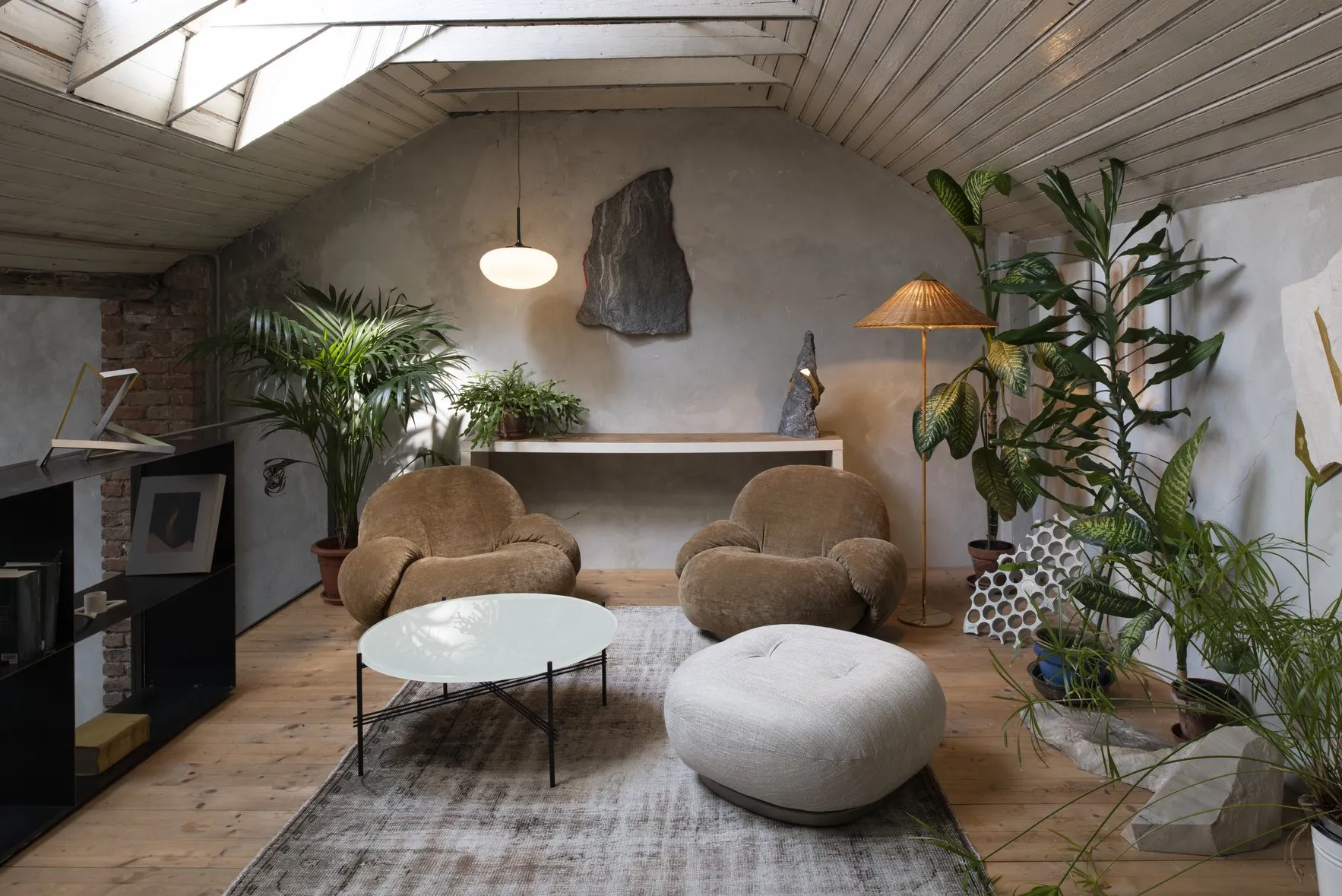 Ts coffee table round - Gubi.dk w Mesmetric