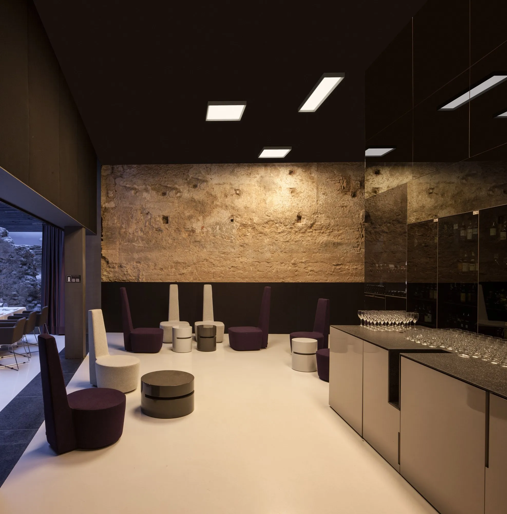 Up square - Vibia w Mesmetric