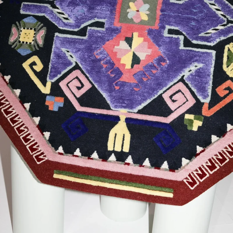 Ushak Invader – CC-Tapis at Mesmetric