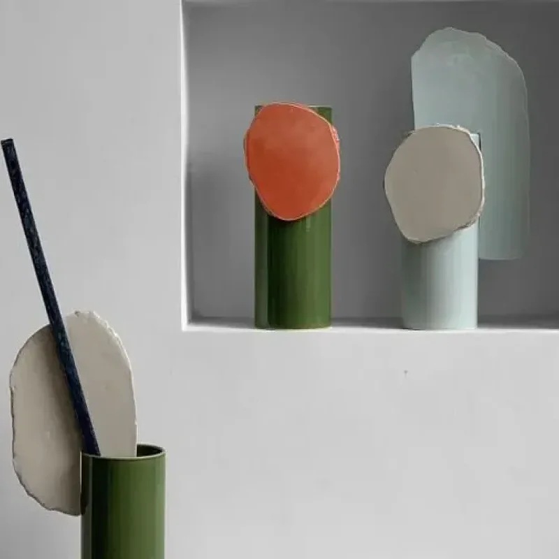Vases Découpage, Barre