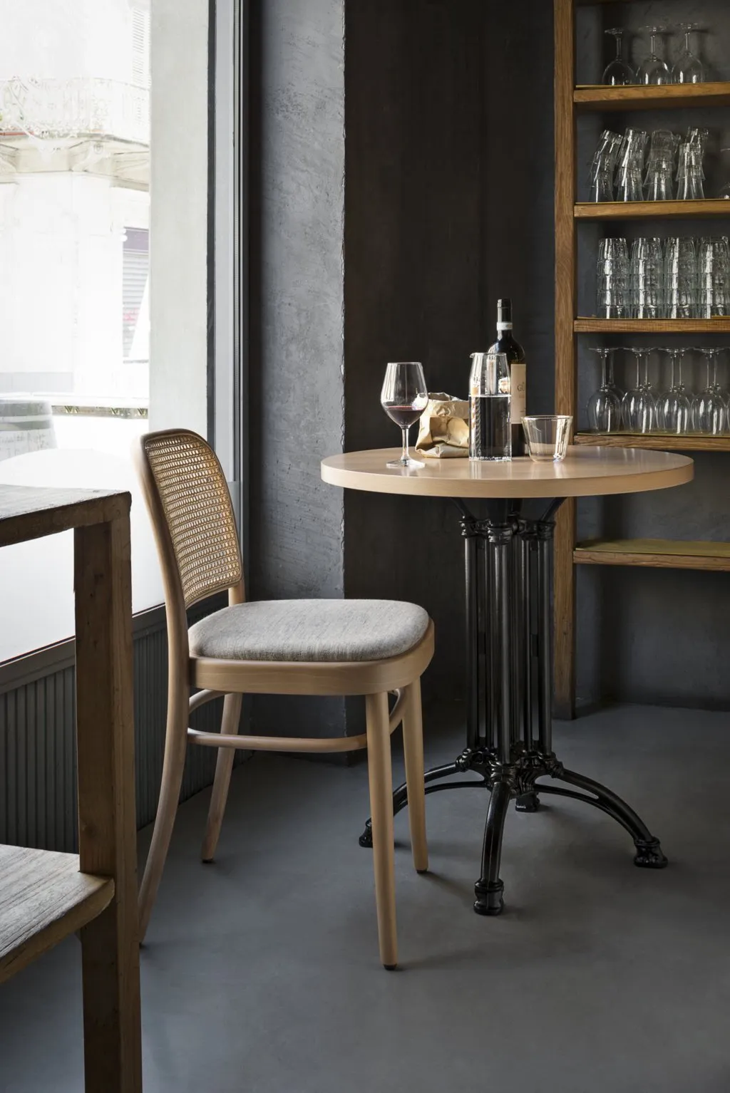 Vermouth - Gebrüder Thonet Vienna w Mesmetric