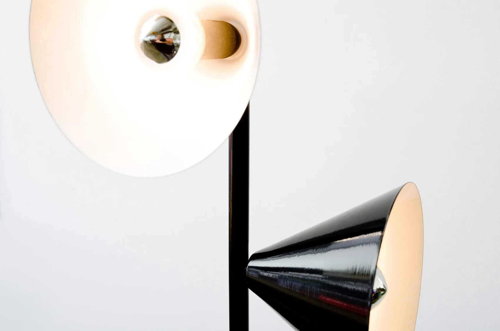 Vertical One - Atelier Areti w Mesmetric