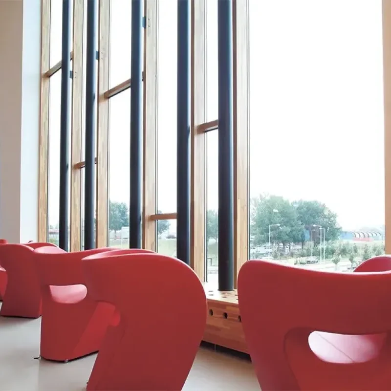 Victoria And Albert – Moroso at Mesmetric