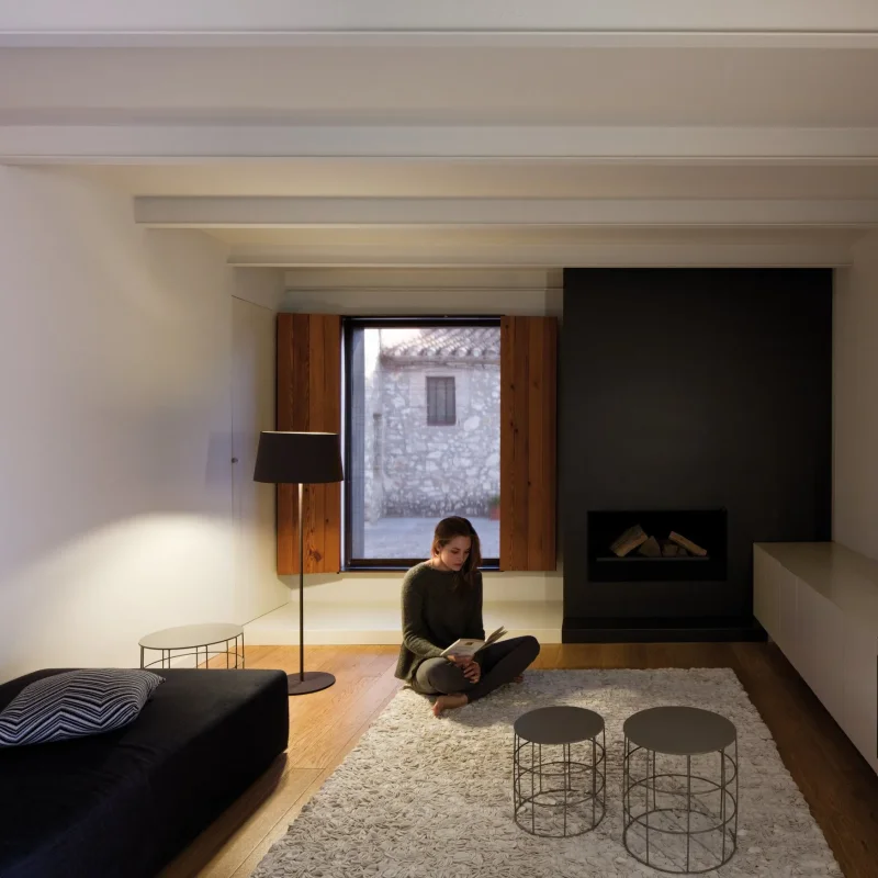 Warm 4905, 4906 - Vibia w Mesmetric