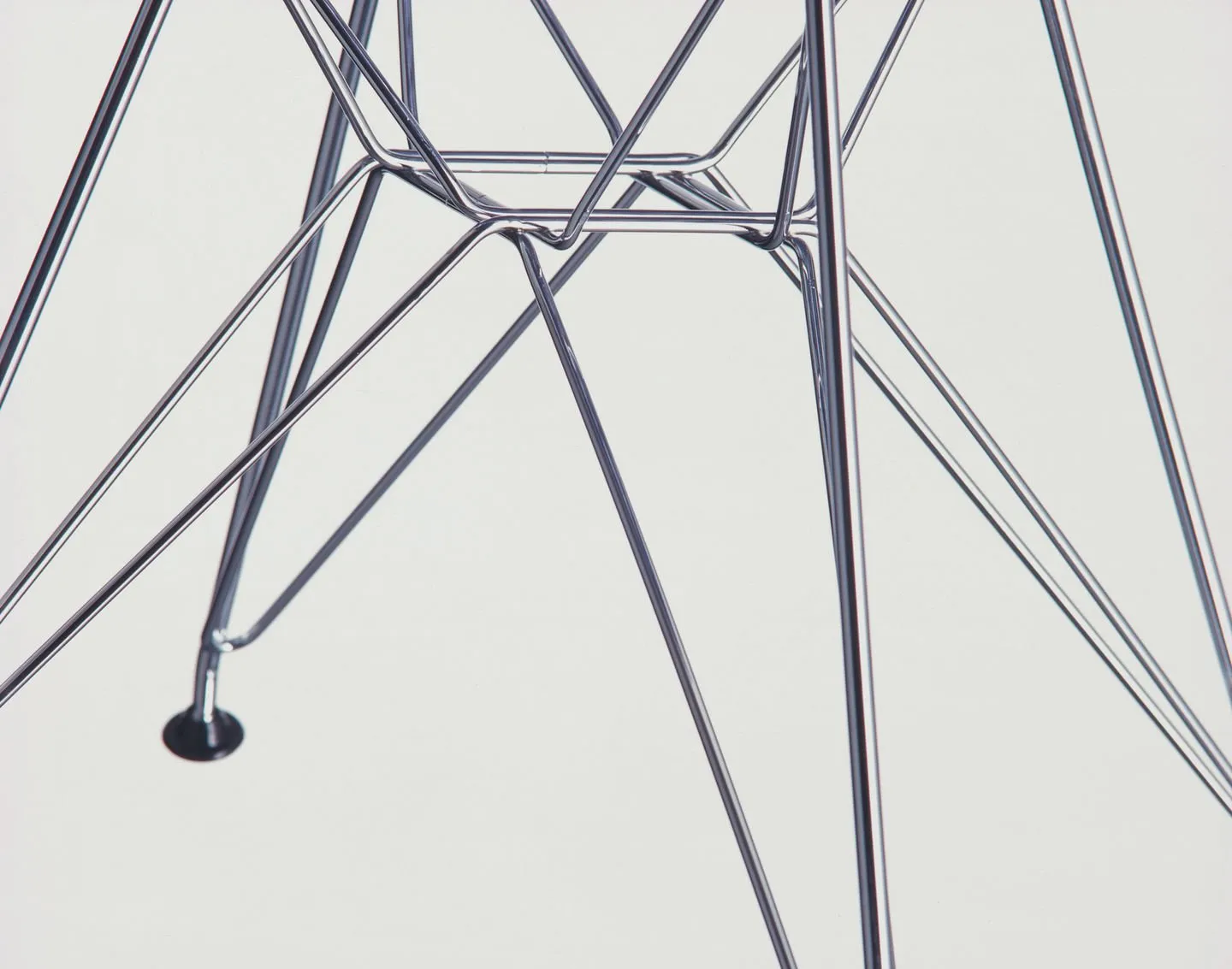 Wire Chair DKR - Vitra w Mesmetric