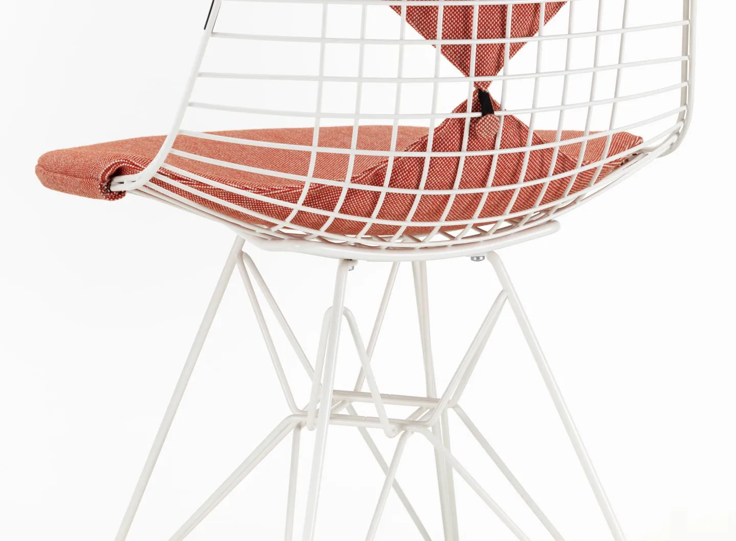Wire Chair DKR-2 - Vitra w Mesmetric