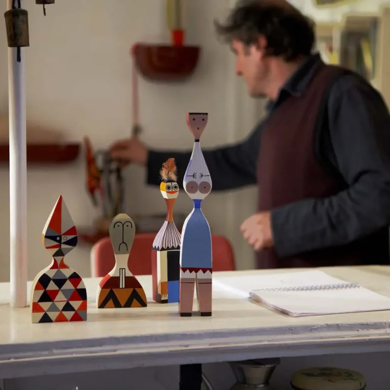 Wooden Doll No. 12 - Vitra w Mesmetric