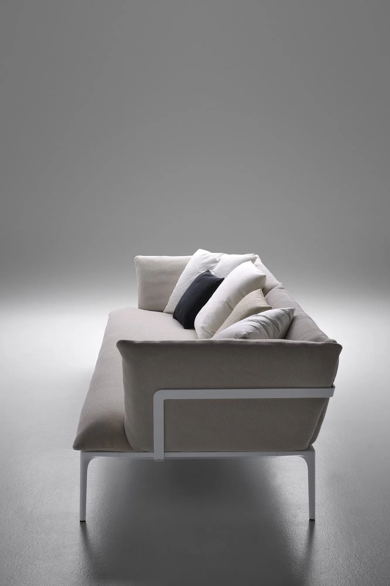 Yale - MDF Italia w Mesmetric