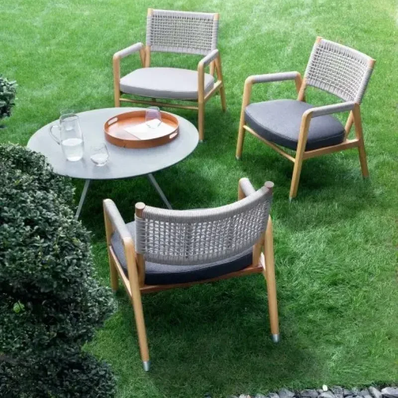 Zefiro Low Round Outdoor - Flexform w Mesmetric