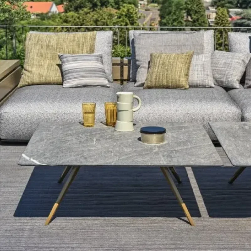 Zefiro Low Outdoor - Flexform w Mesmetric