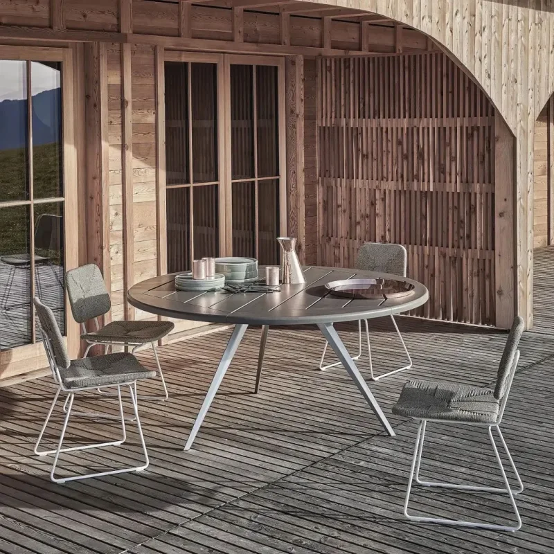 Zefiro Round Outdoor - Flexform w Mesmetric