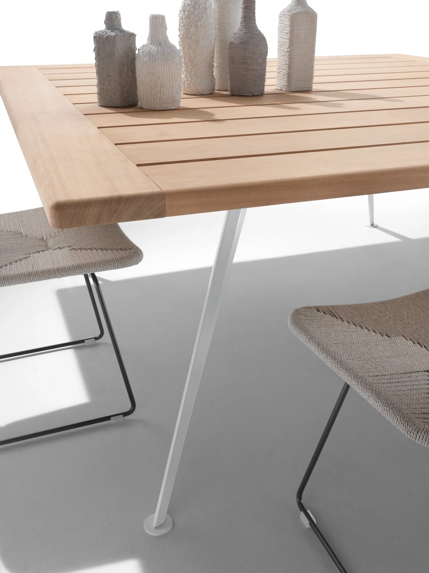 Zefiro Wood Outdoor - Flexform w Mesmetric