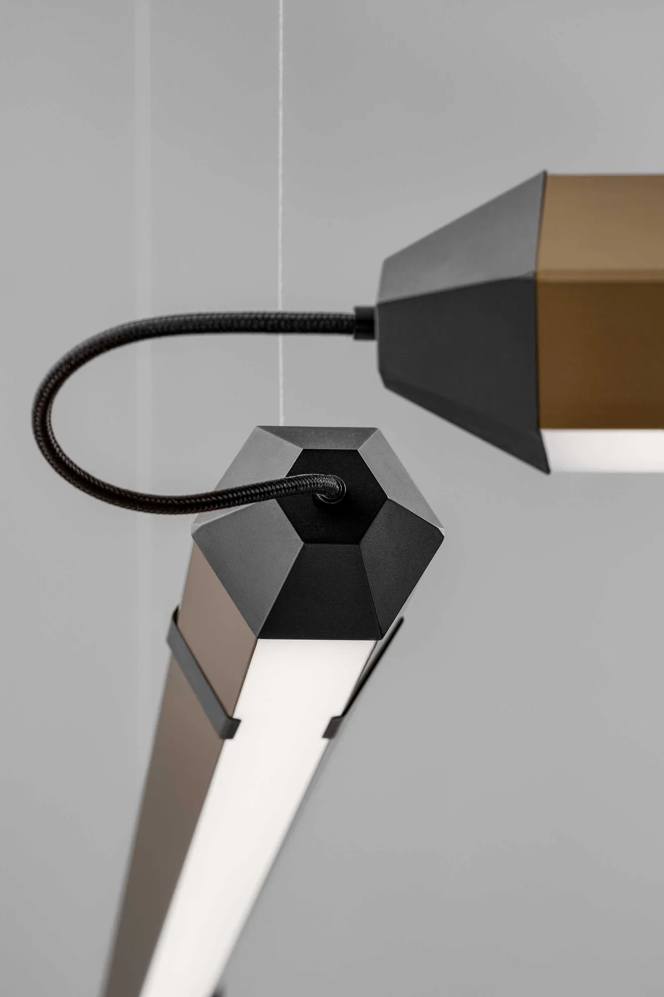 Zigo Zago – OLEV at Mesmetric
