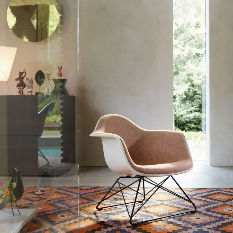 Eames House Bird – Vitra at Mesmetric