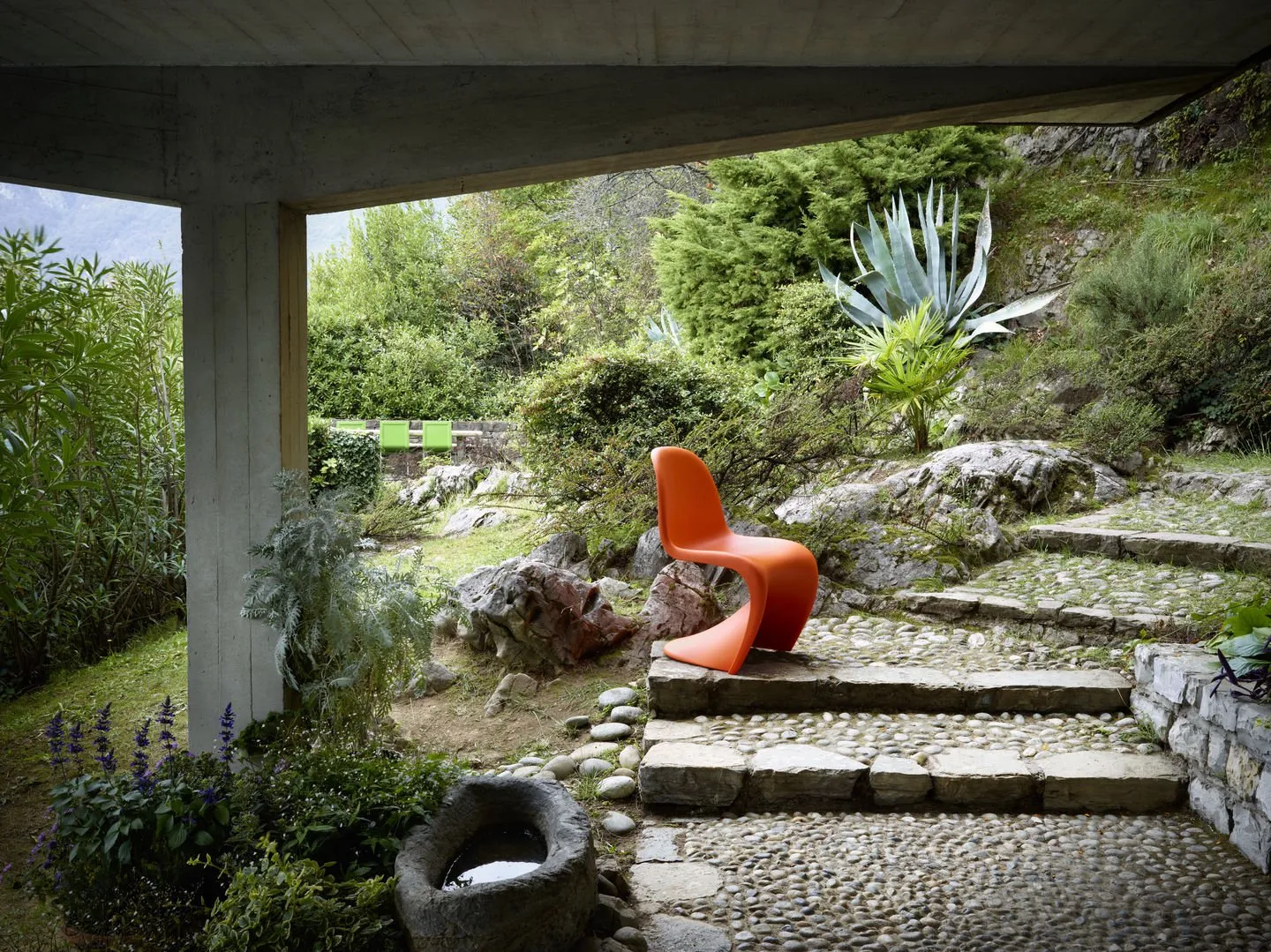 Panton - Vitra w Mesmetric
