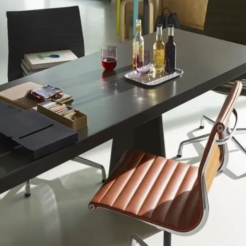Aluminium Group EA 101 – Vitra at Mesmetric
