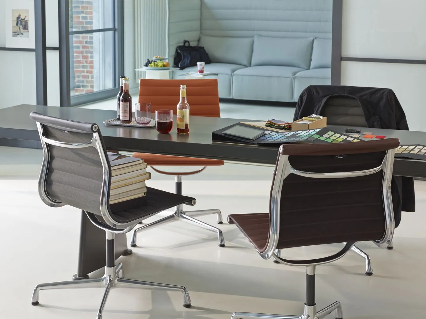 Aluminium Group EA 101 – Vitra at Mesmetric