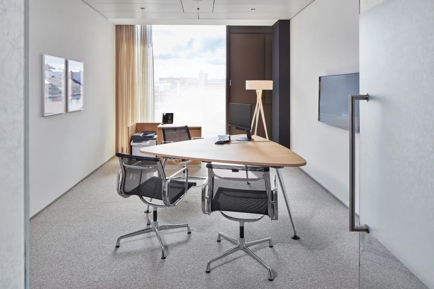 Aluminium Group EA 101 – Vitra at Mesmetric