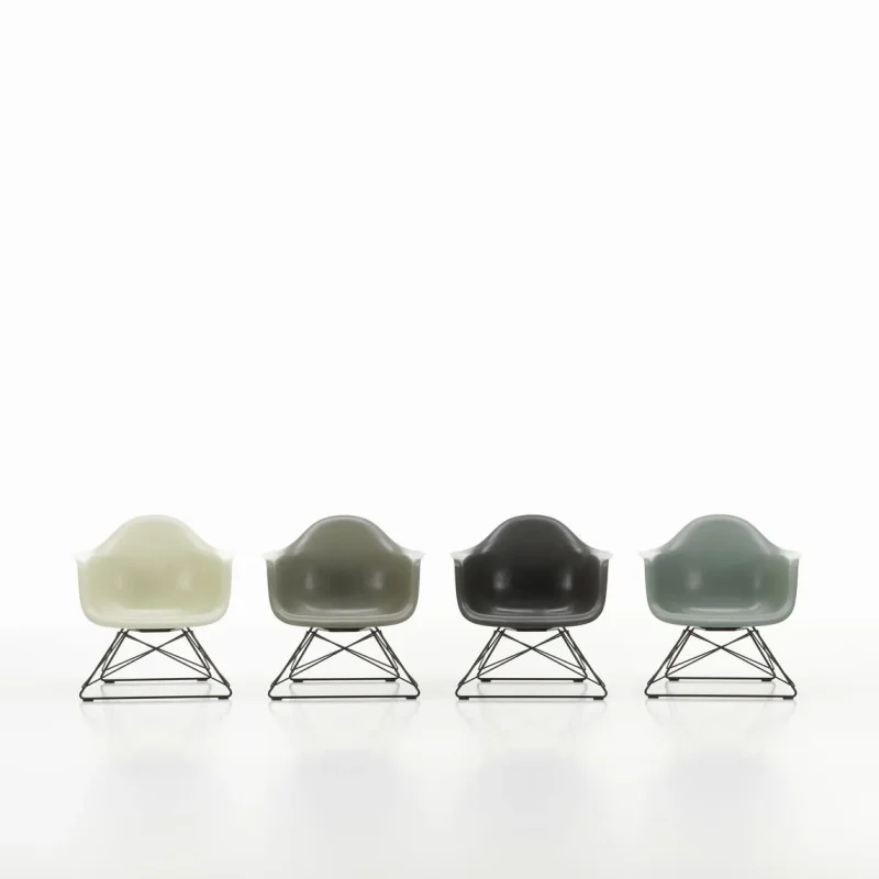 Eames Fiberglass LAR - Vitra w Mesmetric