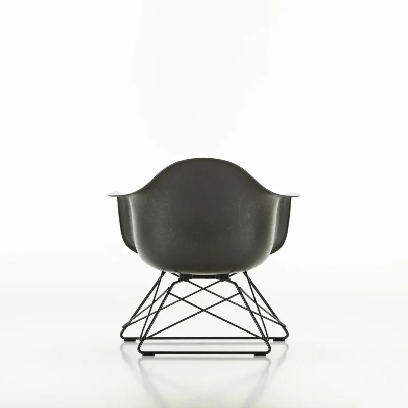 Eames Fiberglass LAR - Vitra w Mesmetric