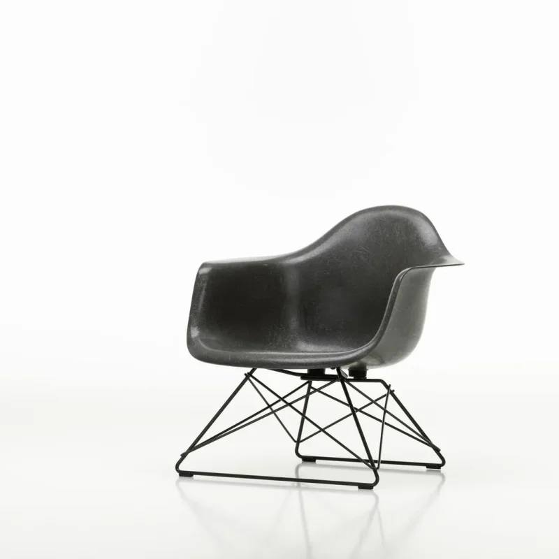Eames Fiberglass LAR - Vitra w Mesmetric