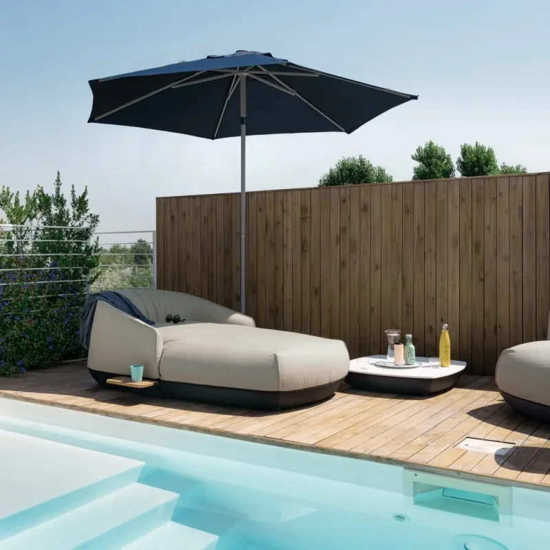Brioni Outdoor – Kristalia at Mesmetric