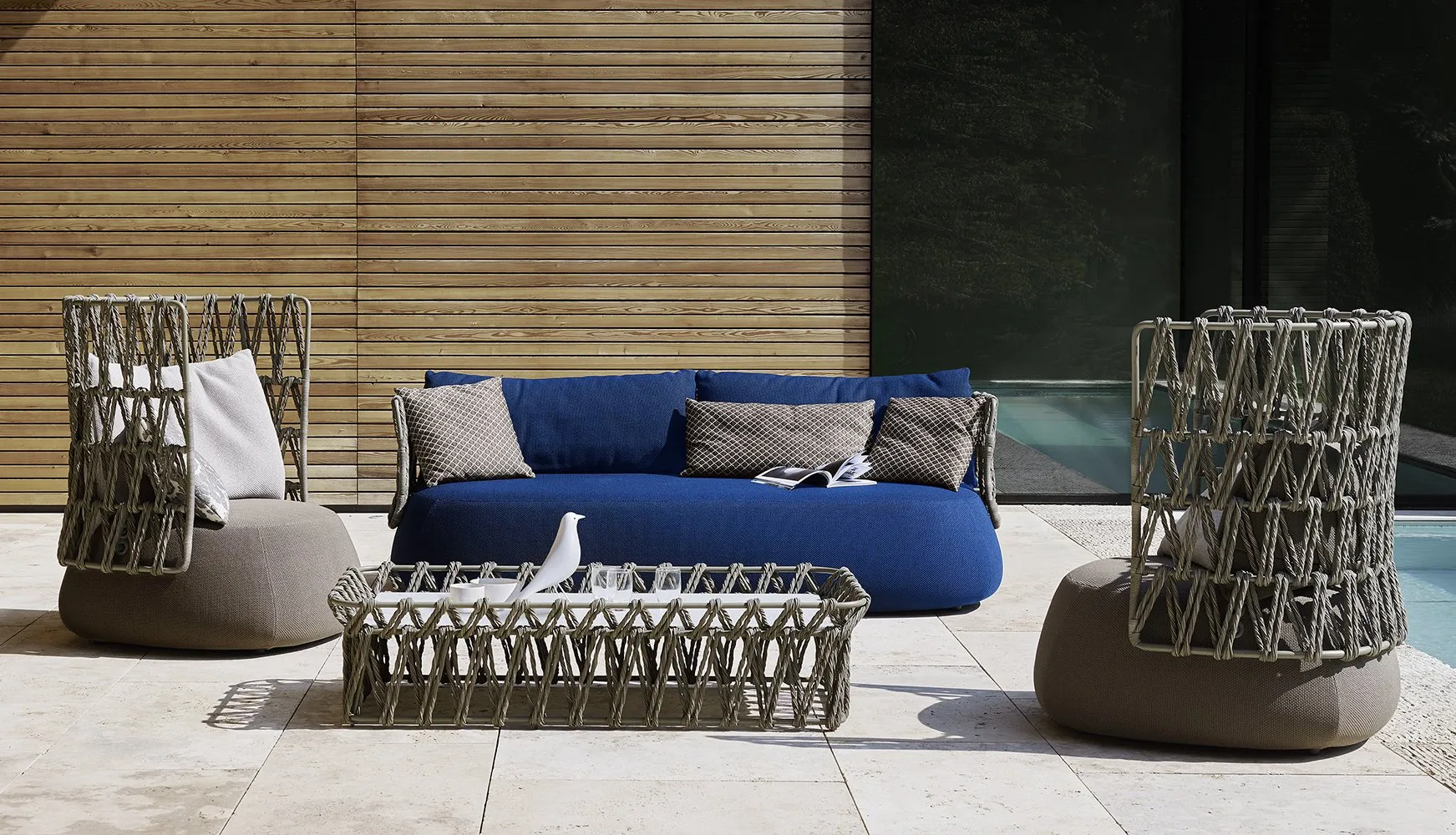 Fat-Sofa Outdoor – B&B Italia Outdoor at Mesmetric