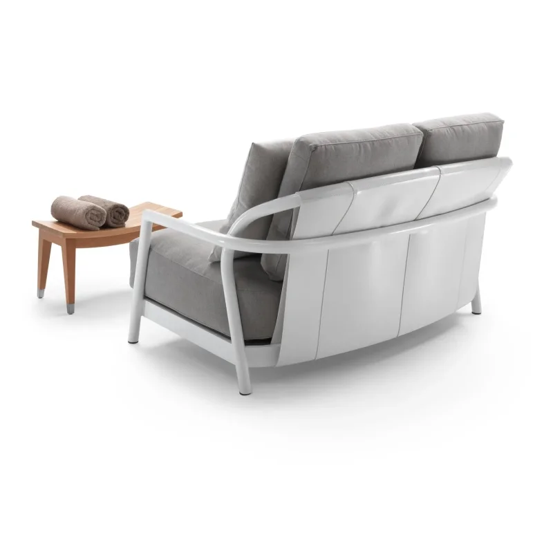 Alison Outdoor – Flexform at Mesmetric